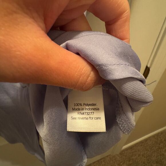 Nine West Button-Down Blouse – Size S, Light Blue, Cap Sleeves, Flowy Fit - Picture 8 of 9